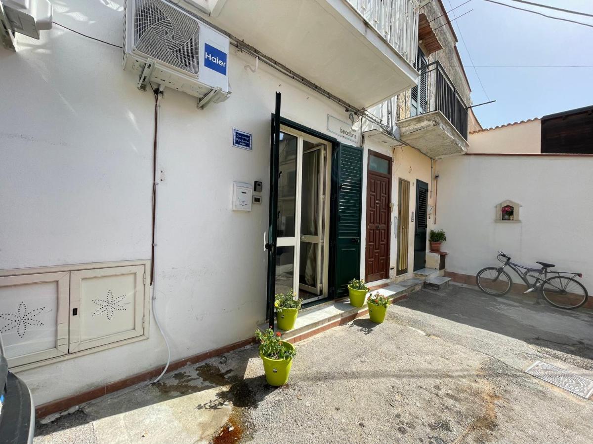 פלרמו Casa Vacanze Baglio Barcellona Mondello מראה חיצוני תמונה